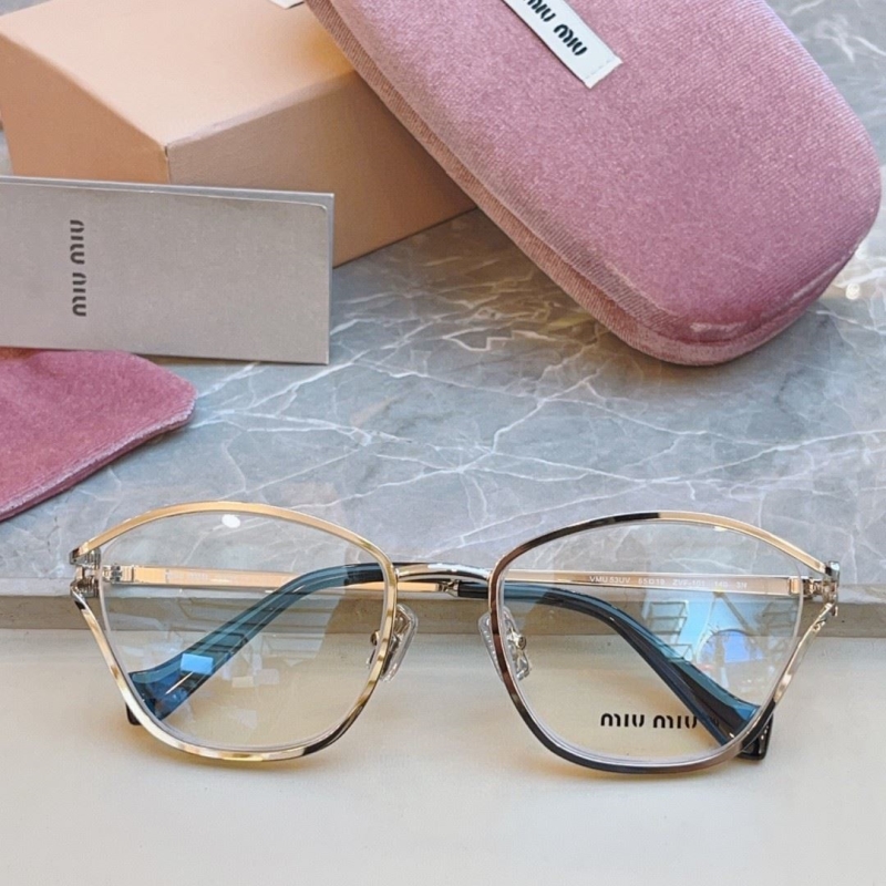 MIU MIU